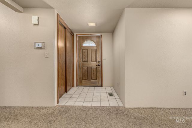 1054 NW 2nd Ave., Ontario, OR 97914
