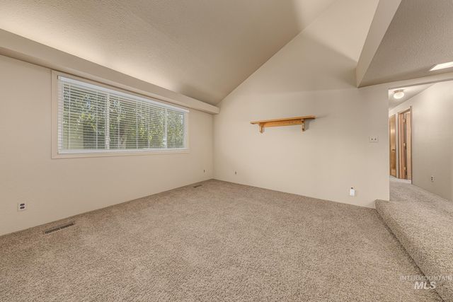 1054 NW 2nd Ave., Ontario, OR 97914