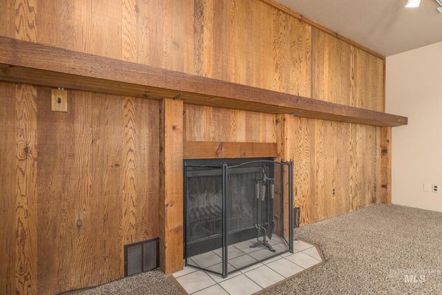 1054 NW 2nd Ave., Ontario, OR 97914