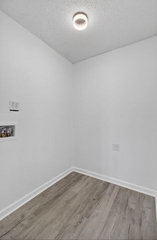 450 Longleaf Drive, Summerville, SC 29483