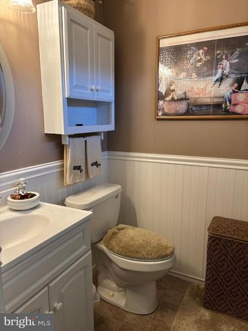 53 NESHAMINY FALLS CIR, North Wales, PA 19454