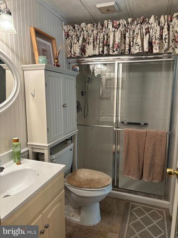 53 NESHAMINY FALLS CIR, North Wales, PA 19454