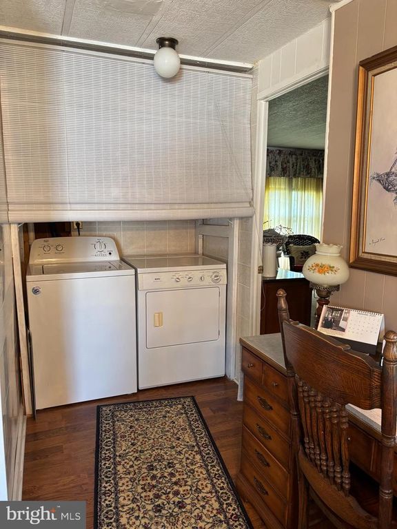 53 NESHAMINY FALLS CIR, North Wales, PA 19454