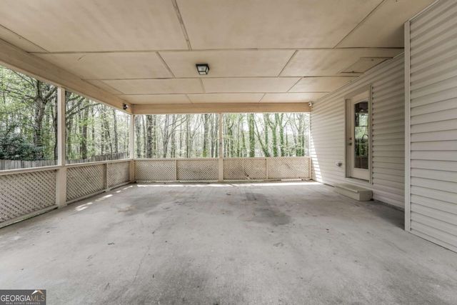 2560 Bluffton Road, Buford, GA 30519