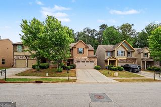 2780 Lakeview Walk, Decatur, GA 30035