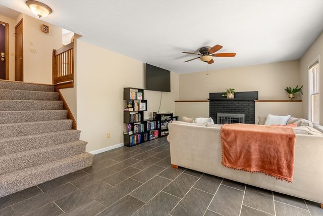 39 Leonard St, Carver, MA 02330