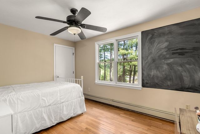 39 Leonard St, Carver, MA 02330