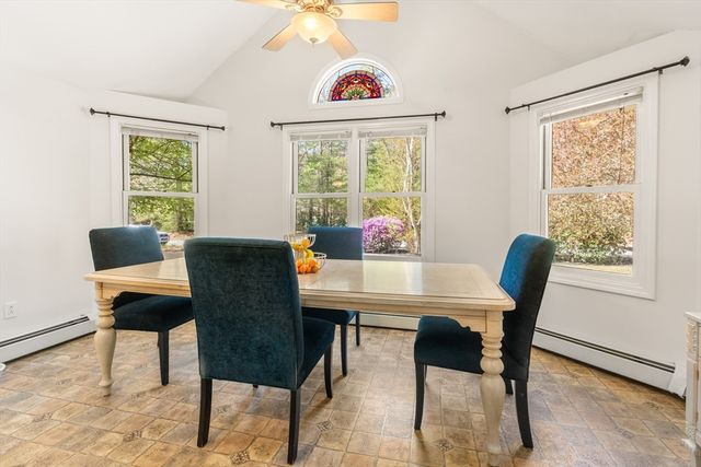 39 Leonard St, Carver, MA 02330