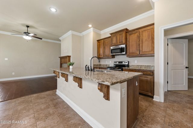 229 Rosemary Place, Lafayette, LA 70508