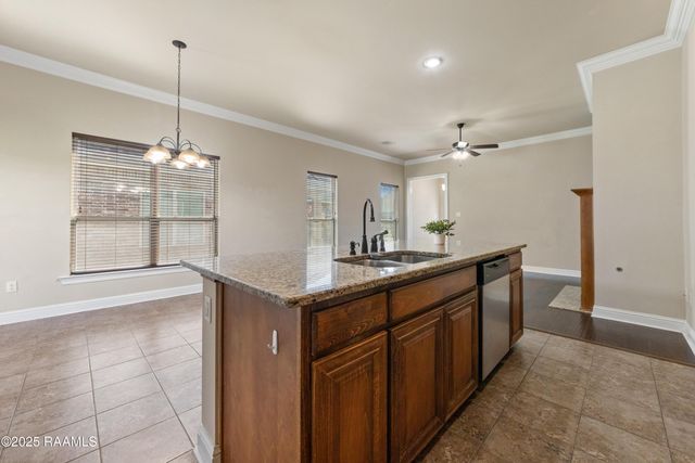 229 Rosemary Place, Lafayette, LA 70508