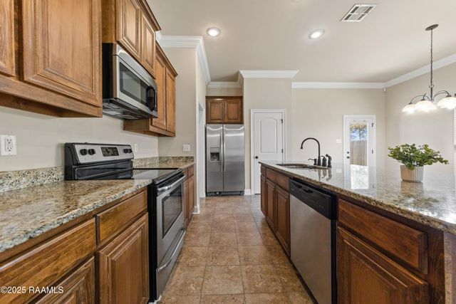 229 Rosemary Place, Lafayette, LA 70508