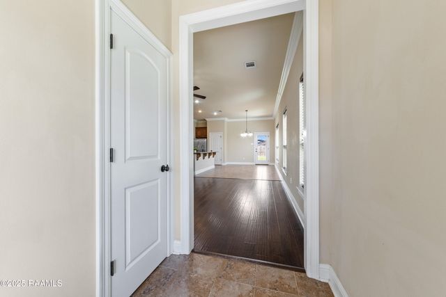229 Rosemary Place, Lafayette, LA 70508