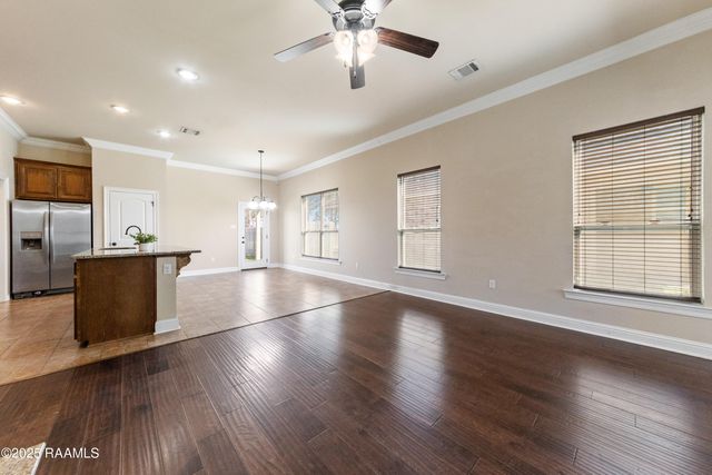 229 Rosemary Place, Lafayette, LA 70508