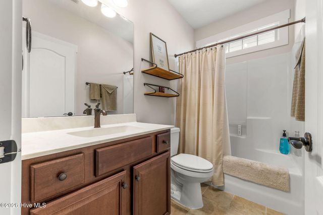 3004 Irwin Drive SE, Southport, NC 28461