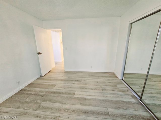 5121 Pioneer Avenue 201, Las Vegas, NV 89146