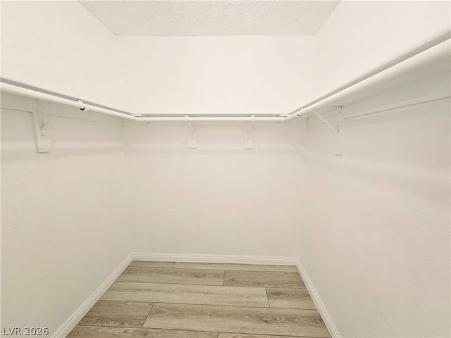 5121 Pioneer Avenue 201, Las Vegas, NV 89146