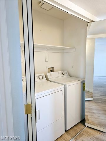 5121 Pioneer Avenue 201, Las Vegas, NV 89146