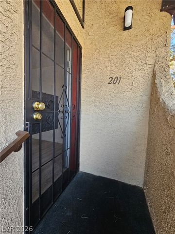 5121 Pioneer Avenue 201, Las Vegas, NV 89146