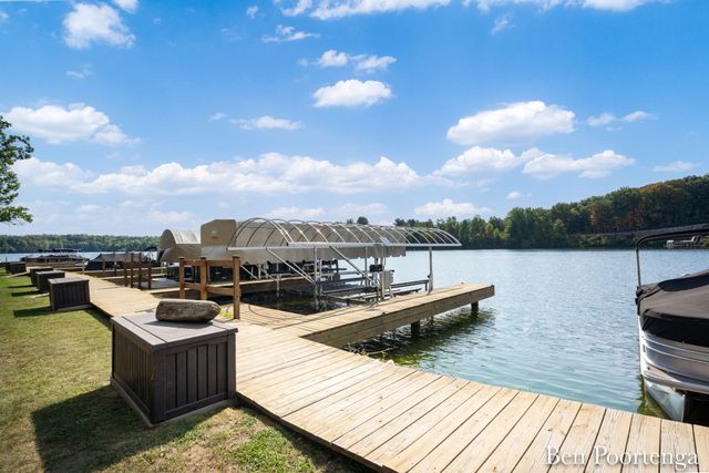 21909 Hilltop Circle, Stanwood, MI 49346