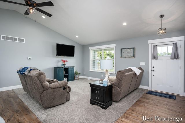 21909 Hilltop Circle, Stanwood, MI 49346