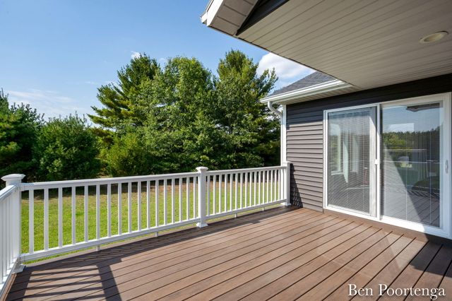 21909 Hilltop Circle, Stanwood, MI 49346