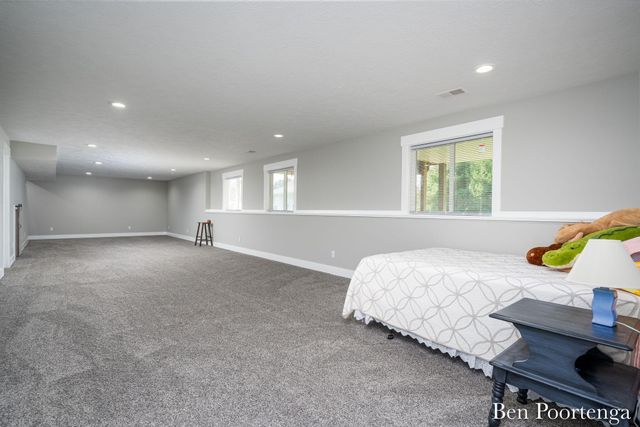 21909 Hilltop Circle, Stanwood, MI 49346