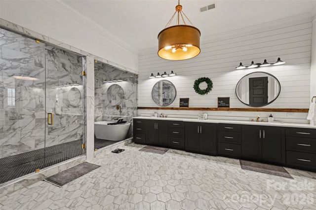 117 Hunts Landing Drive, Mooresville, NC 28117