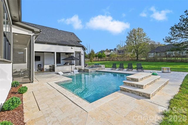 117 Hunts Landing Drive, Mooresville, NC 28117