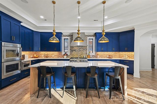 117 Hunts Landing Drive, Mooresville, NC 28117