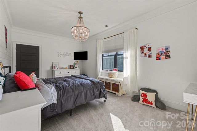 117 Hunts Landing Drive, Mooresville, NC 28117