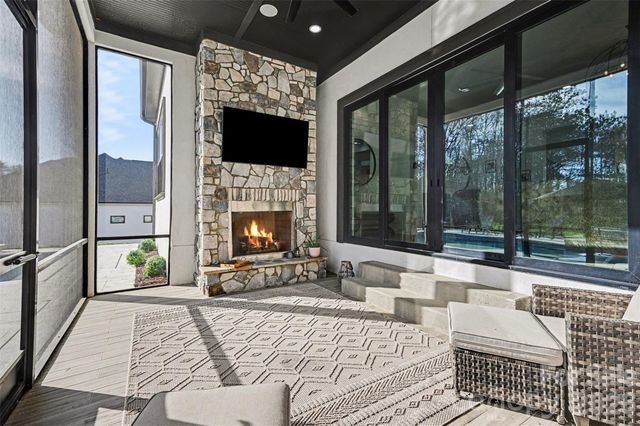 117 Hunts Landing Drive, Mooresville, NC 28117