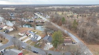 22 Islander Drive, Brighton, IL 62012