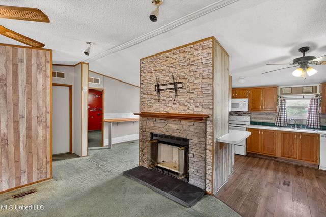 121 Lavelle Odom Road, Poplarville, MS 39470