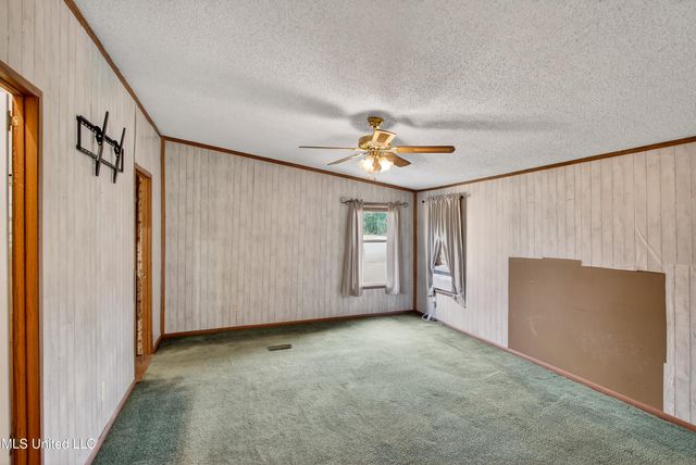 121 Lavelle Odom Road, Poplarville, MS 39470