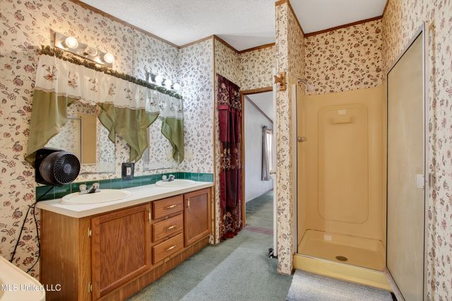 121 Lavelle Odom Road, Poplarville, MS 39470