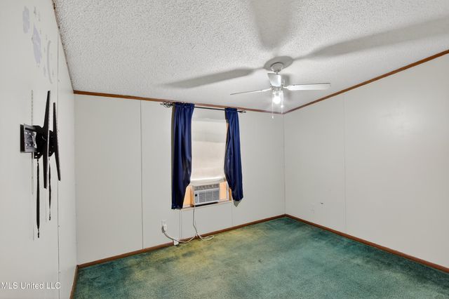 121 Lavelle Odom Road, Poplarville, MS 39470