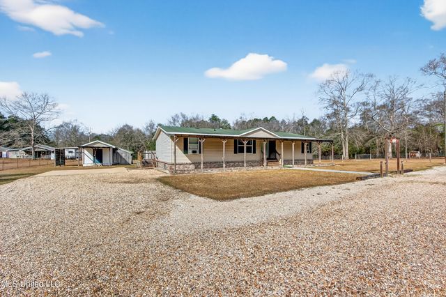 121 Lavelle Odom Road, Poplarville, MS 39470