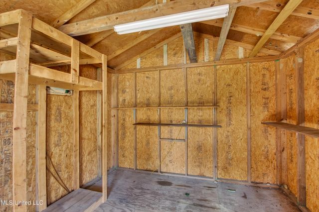 121 Lavelle Odom Road, Poplarville, MS 39470