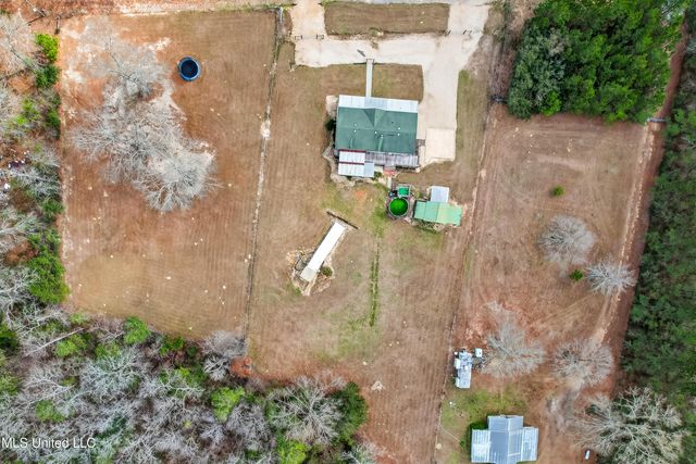 121 Lavelle Odom Road, Poplarville, MS 39470