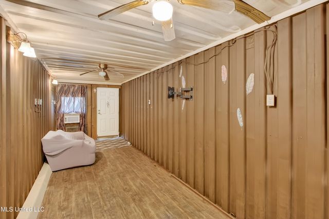 121 Lavelle Odom Road, Poplarville, MS 39470