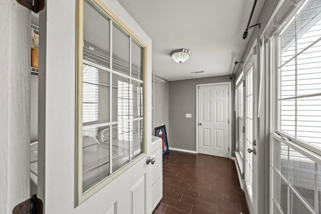 4462 Alameda Drive, Grove City, OH 43123