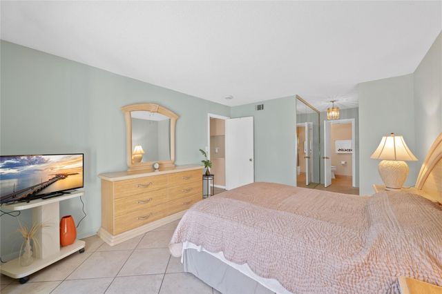 3909 N Ocean Boulevard 409, Fort Lauderdale, FL 33308