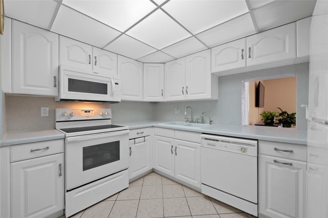 3909 N Ocean Boulevard 409, Fort Lauderdale, FL 33308