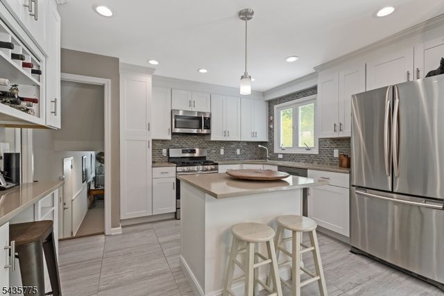 45 Molly Stark Dr, Morris Twp., NJ 07960