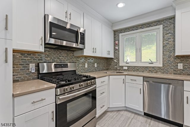 45 Molly Stark Dr, Morris Twp., NJ 07960