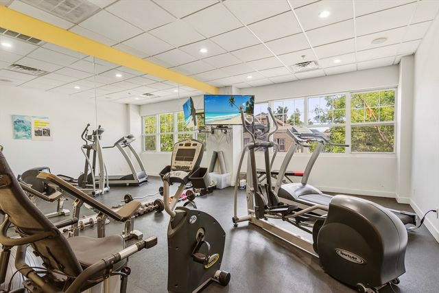 550 Pleasant St 211, Winthrop, MA 02152