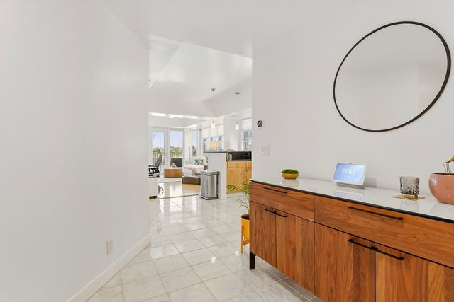 550 Pleasant St 211, Winthrop, MA 02152