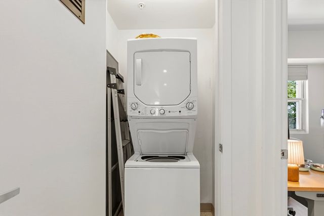 550 Pleasant St 211, Winthrop, MA 02152