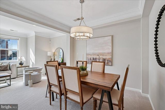 19390 COPPERMINE SQ, Leesburg, VA 20176