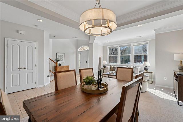 19390 COPPERMINE SQ, Leesburg, VA 20176